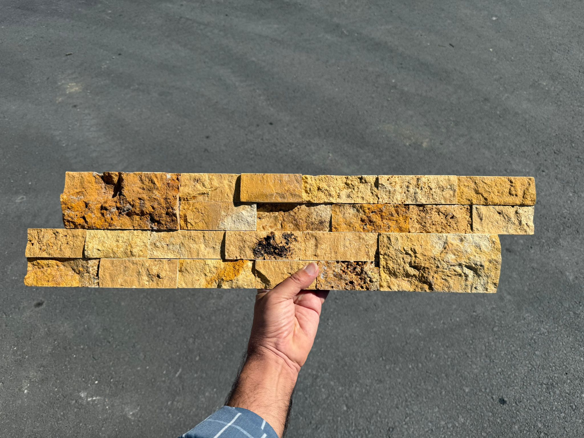 Laja Premontada Travertino Amarillo - Imagen 3