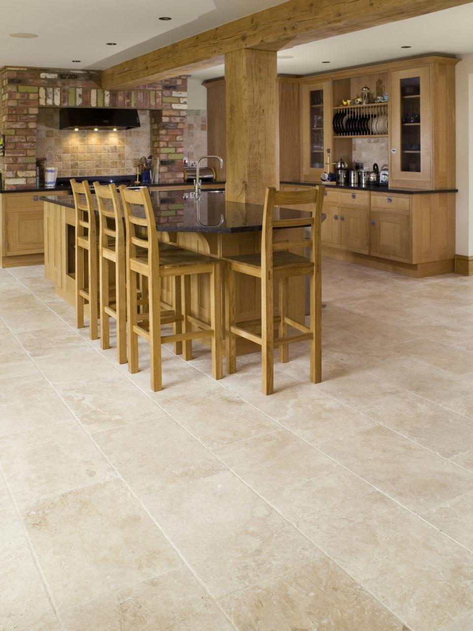 Travertino Crema Cross Cut (60x40x1,2 cm) envejecido - Imagen 3